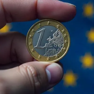 ES fondu vienkāršošanā iesaista arī sociālos partnerus un uzņēmējus