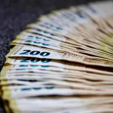 Pagarinās līdzšinējo nodokļu nomaksas kārtību autoratlīdzību saņēmējiem