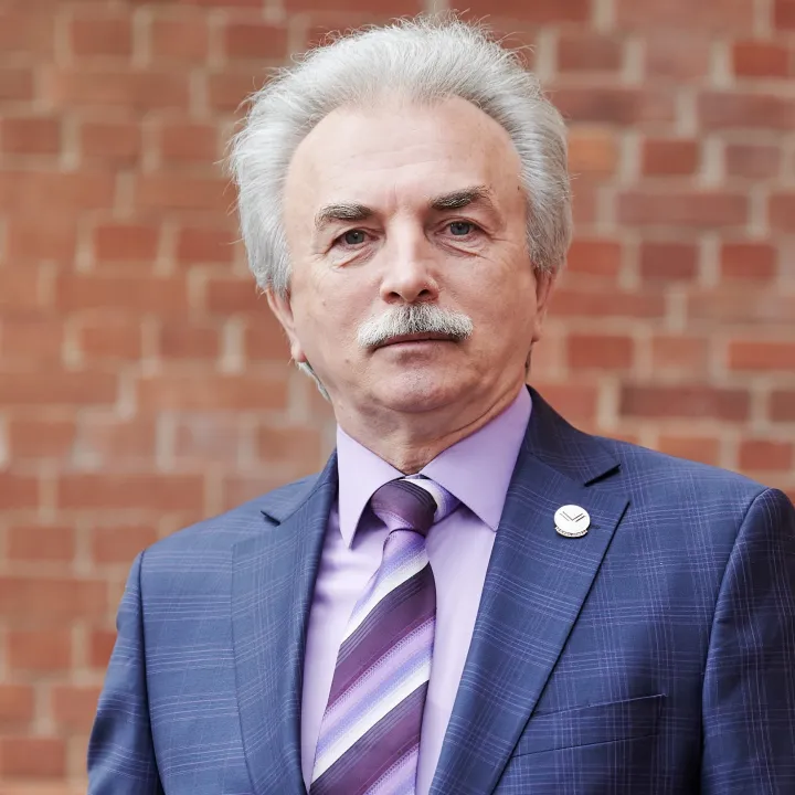 Cilvēkus nevar ilgi turēt būrī
