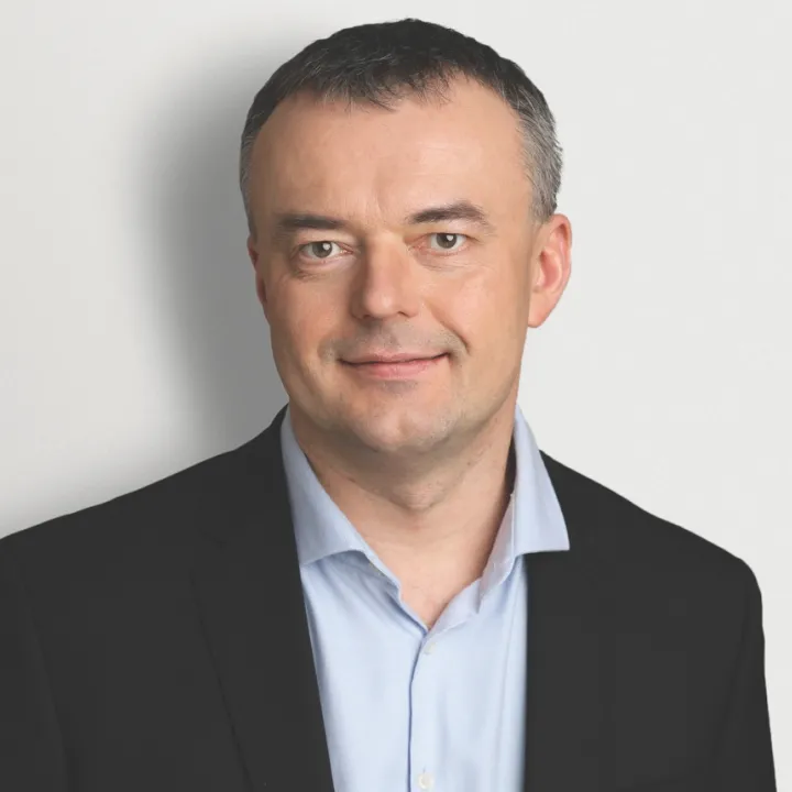 Krīze vienlaikus sākas un beidzas