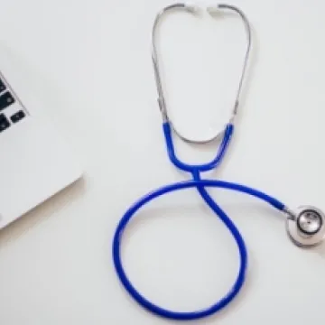 Kam pienākas valsts apmaksāti medicīnas pakalpojumi?