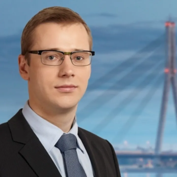 Kas var aizvietot valdes locekli?
