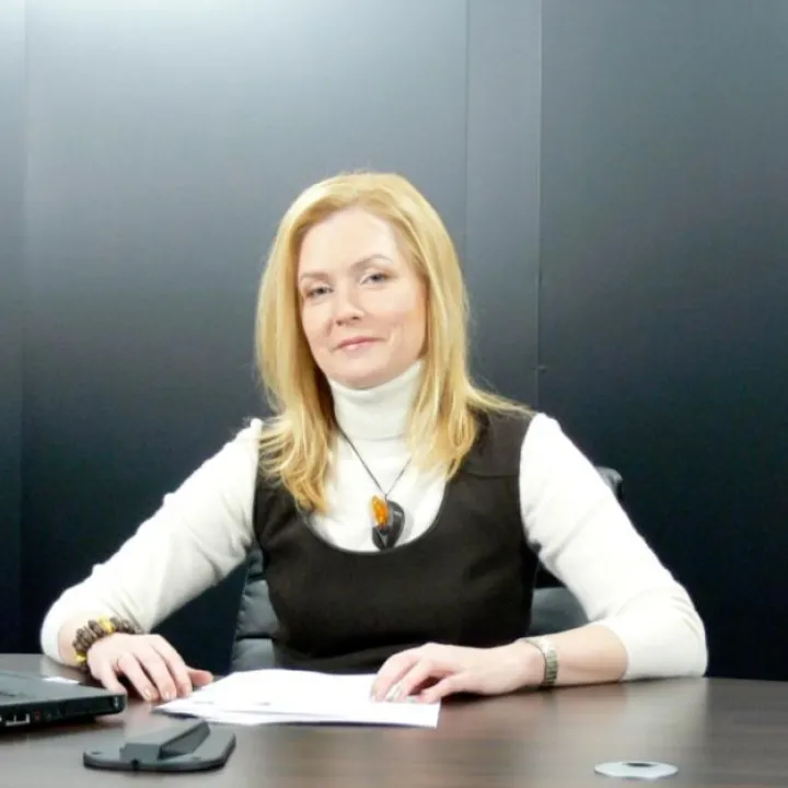 Par dokumenta autora un izdošanas vietas nosaukuma rakstību veidlapā