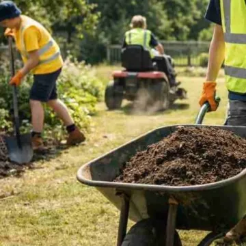 Vecākiem saglabājas nodokļa atvieglojumi par bērniem, kuri vasarā strādā