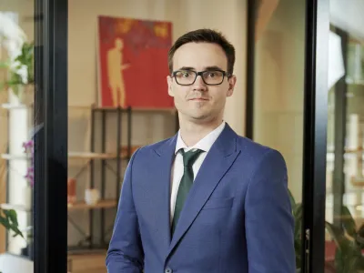Kā nosaka kontrolēto darījumu summu?