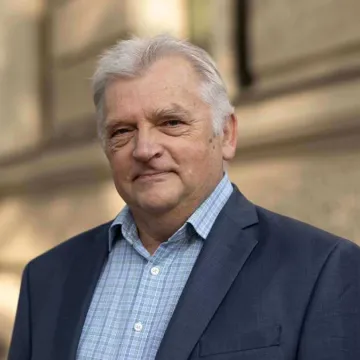 Taupīgie krāj, drosmīgie aizņemas