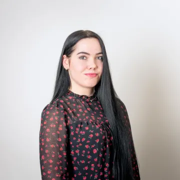 Kā aprēķināt slimības naudu atvaļinājuma laikā?