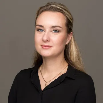 Kāpēc jaunie pircēji uzticas influenceriem?