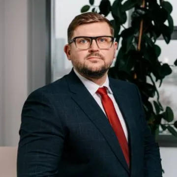 2025.gada novembris finanšu tirgos – pretrunīgi signāli pasaules ekonomikā