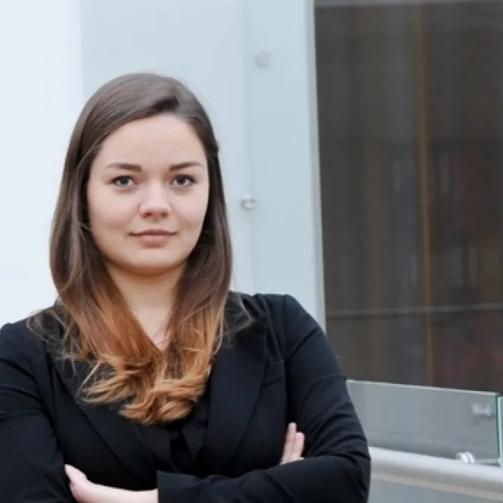 Клиент исчезает, документы остаются