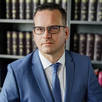 Kurš atbildīgs par traumu kolektīva pasākumā?